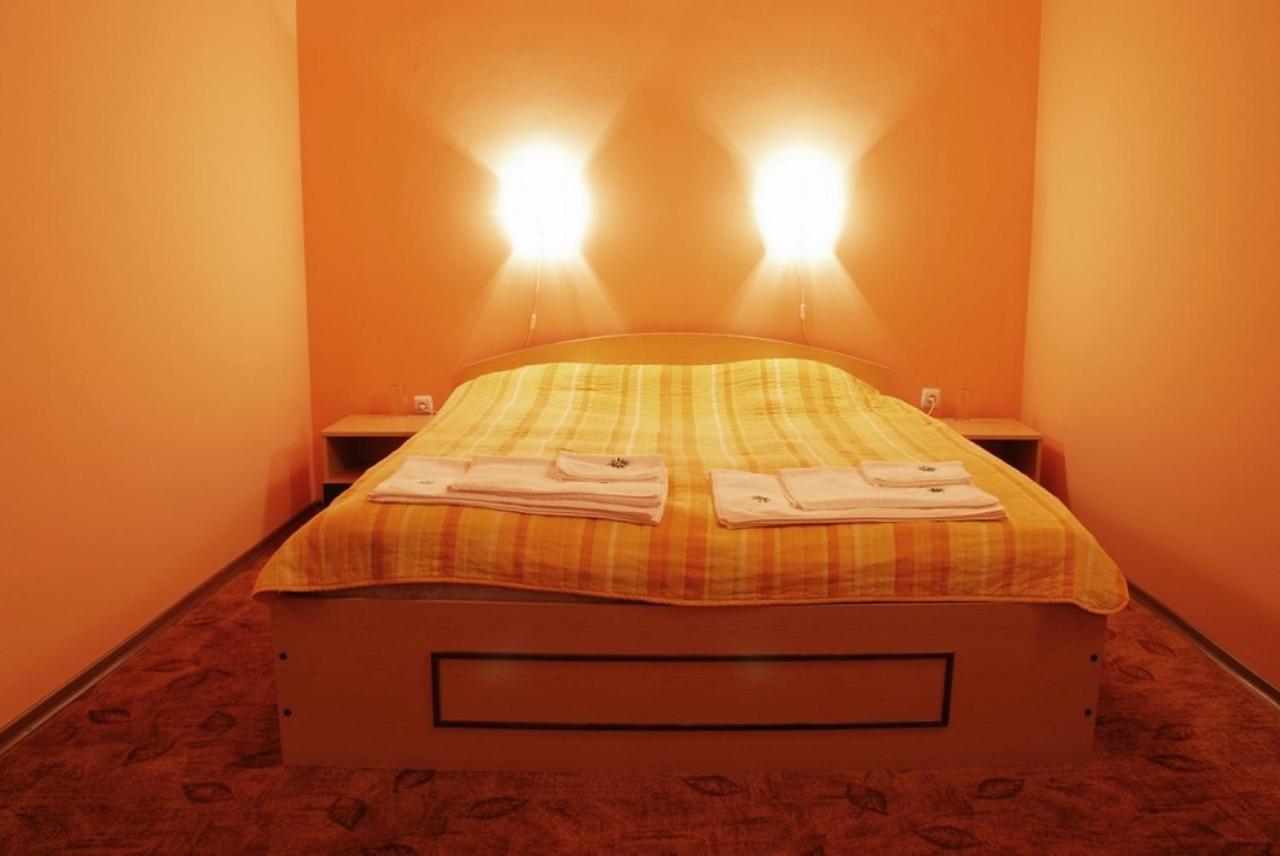 Hotel Tourist center Momina Krepost à Veliko Tarnovo Extérieur photo