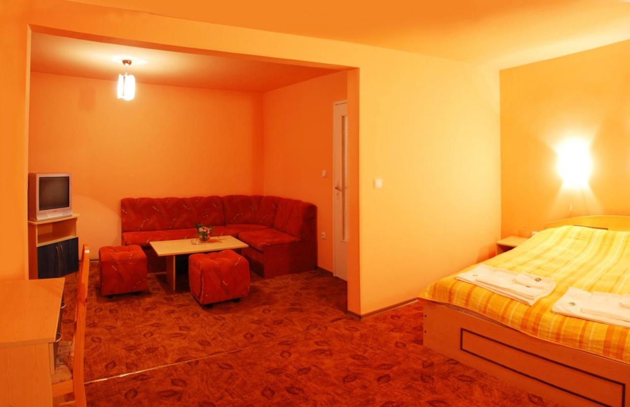 Hotel Tourist center Momina Krepost à Veliko Tarnovo Extérieur photo